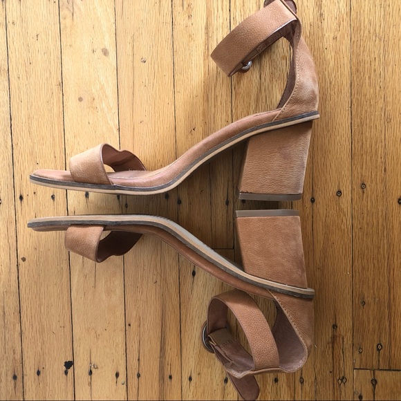 Alias Mae Tan Leather Block Heel Open Toe Heels 7 - Picture 9 of 16